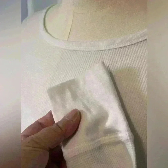 Henley Long Sleeve White Women’s Size Small. Round Neck. Old Navy. - Picture 2 of 5